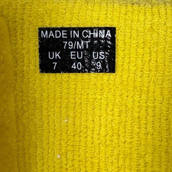 Women's Yellow Hunter Slides size 9 GUC - Picture 6 of 6